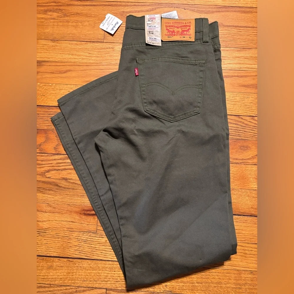 NWT Levi’s Jean